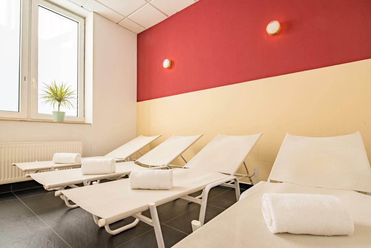 Amedia Boardinghouse Frankfurt Airport Hotel Raunheim Buitenkant foto